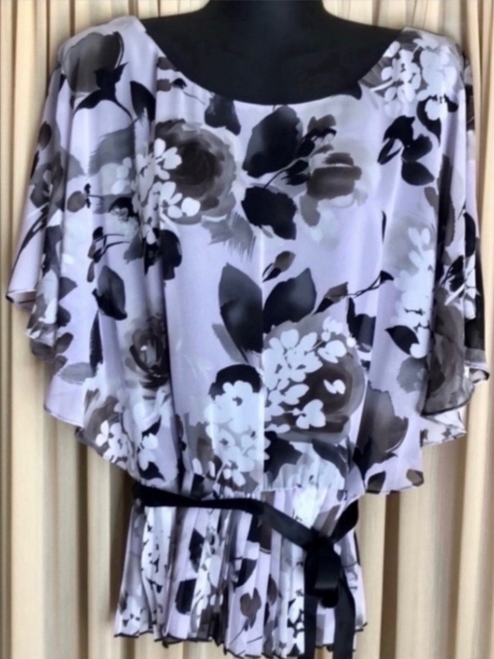 Gorgeous Large Lilac/Black CB Casual Blouse (NWT)
